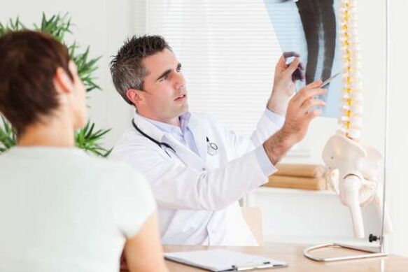 Apelar a un especialista para la osteocondosis cervical